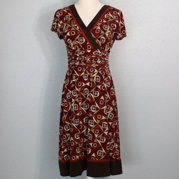 SANDRA DARREN Faux Wrap Style Dress Size 8P - Picture 3 of 10